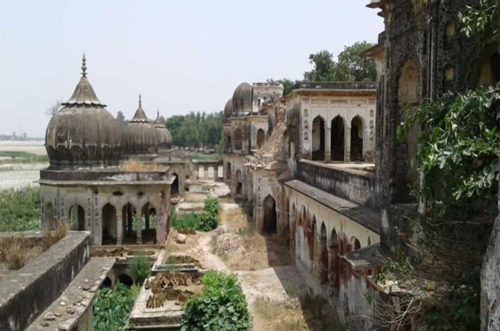 Farrukhabad Fort is one of the Best Places to Visit in Farrukhabad