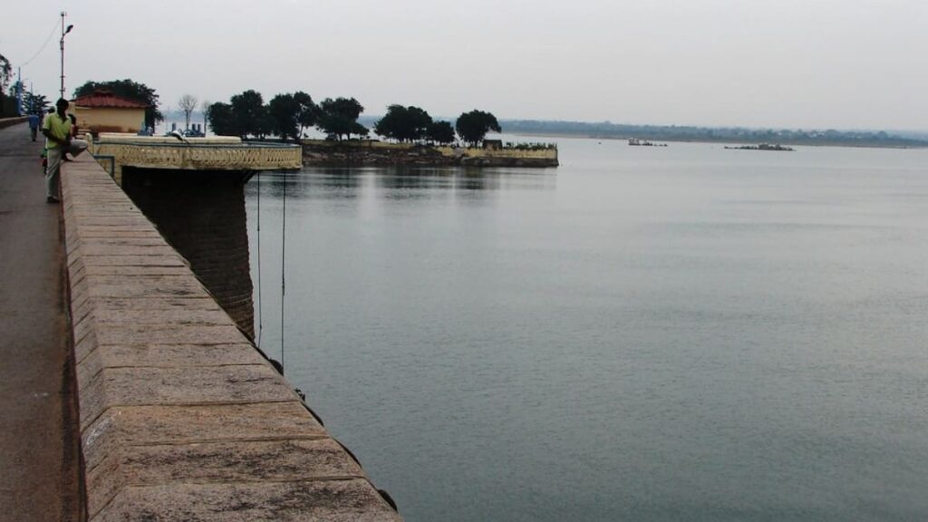 Osman Sagar Lake - One of the Best Hangout Places in Hyderabad with Friends